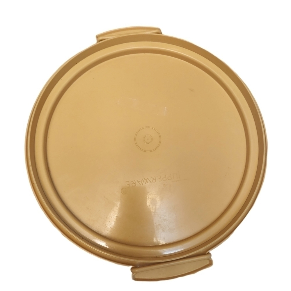 Vintage Tupperware Cake taker - Picture 7 of 7